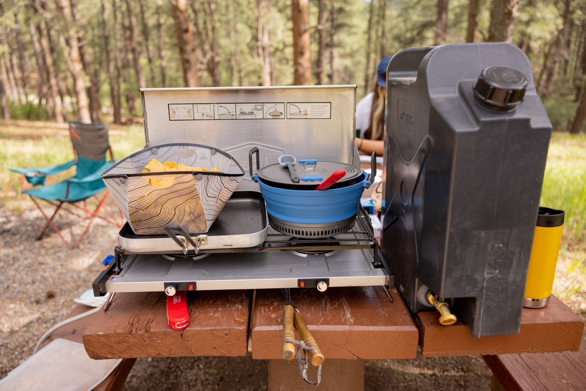 CAMP STOVES