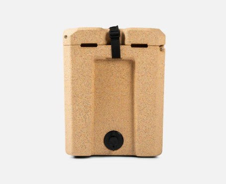 Outfitter 22 V2 - Sandstone